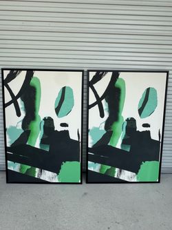 Pair Decor pictures - Model home decor