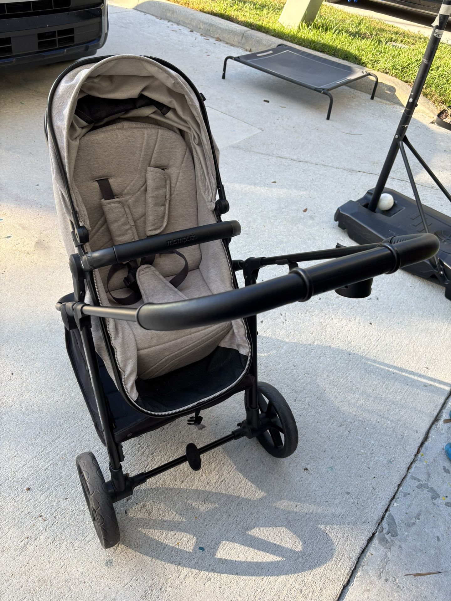 Mom Push- Baby Stroller Bassinet 2n1
