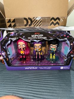 KPop Demon Hunters “How It’s Done” Ramyeon Figure 3-Pack