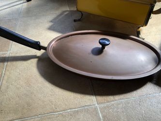 Vintage copper fry pan with lid