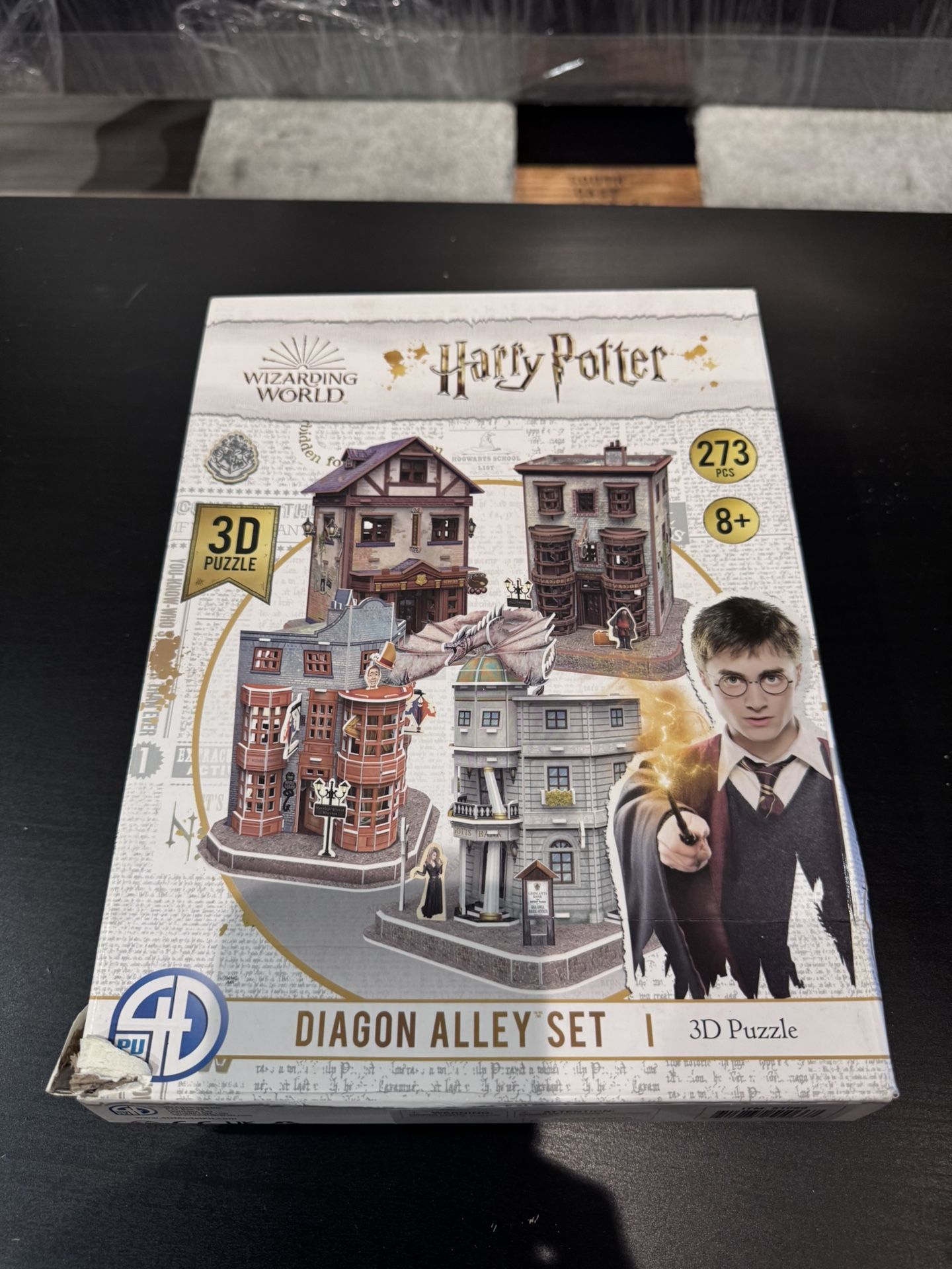 Harry Potter Diagon Alley 3D Puzzle Set – 273 Pieces – Wizarding World Collectible