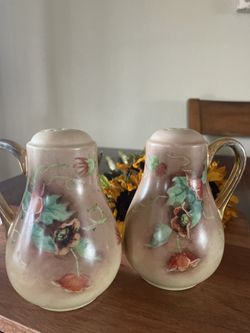 Vintage Salt & Pepper Pitcher Shakers