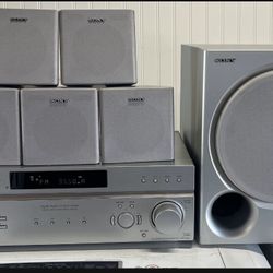 SONY HOME ENTERTAINMENT SURROUND SOUND SYSTEM W/ AUDIO VIDEO RECEIVER 5 SPEAKERS & SUB WOOFER!