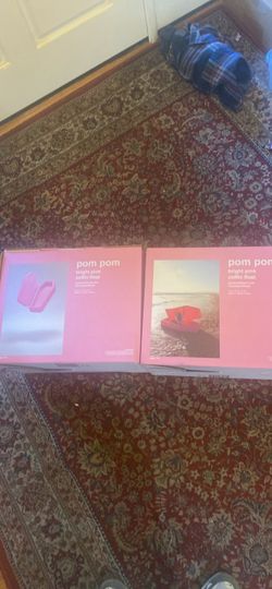Pom Pom Bright Pink Coffin Float – Set of 2