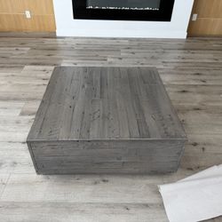 Pottery Barn Short Living Room Table 
