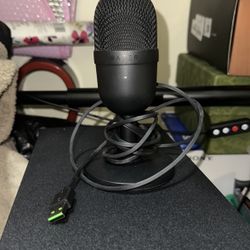 Razer Seiren Mini USB Ultra Compact Condenser Microphone