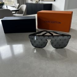 Louis Vuitton Sunglasses 