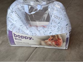 Boppy feeding nursing pillow