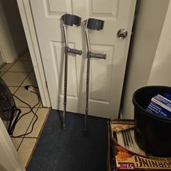 Forearm Crutches 