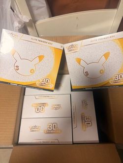 Pokémon 30th Celebration Elite Trainer Box
