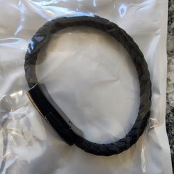 New USB to USB-C Braided Charging Bracelet

Pick up 77095 near Telge/West