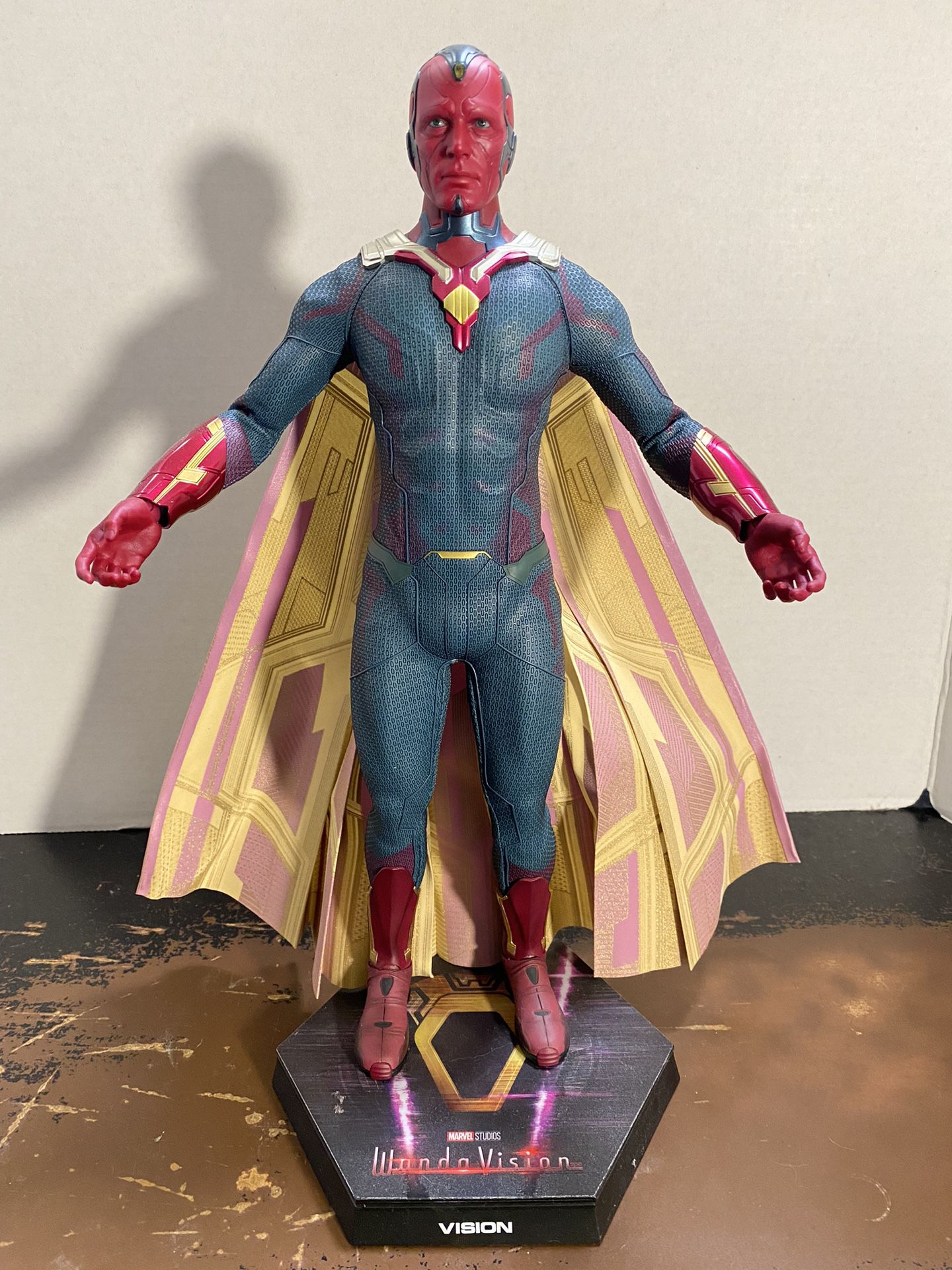 Hot Toys - Vision - TMS37 (Opened)