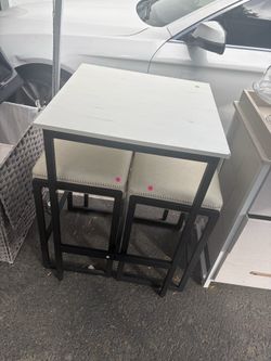Table with stools