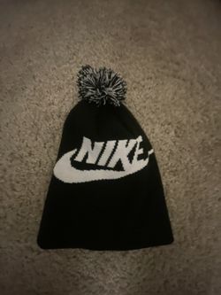 Nike Pom Pom Hat 