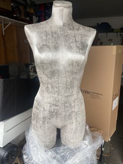 Victoria’s Secret mannequin