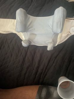 Deep tissue massager with heat