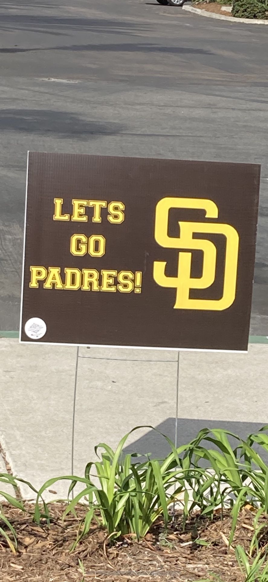 Come Get Your Your SD Padres Yard Signs And Head Cutouts