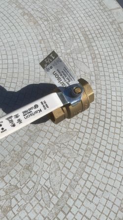 Karlson 1-1/2” FPT x FPT Ball Valve