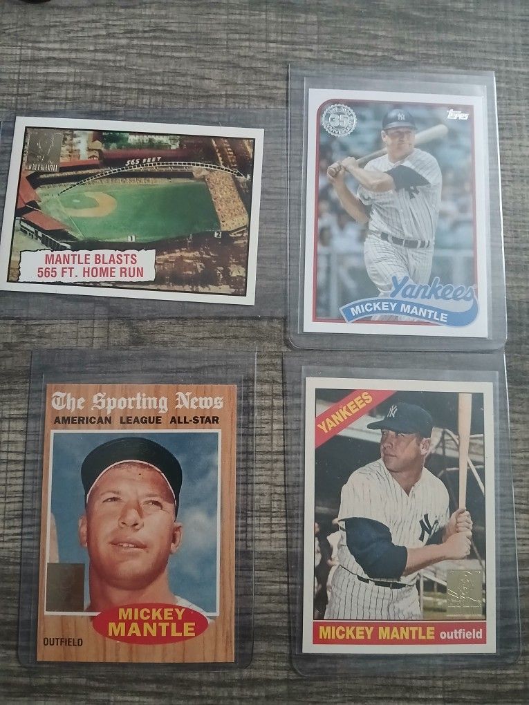 4 Mickey Mantle Baseball cards