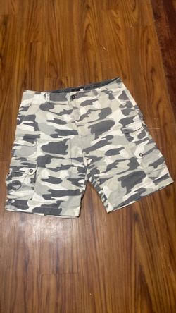 Men’s clothing still in great shape I’m selling in a bundle