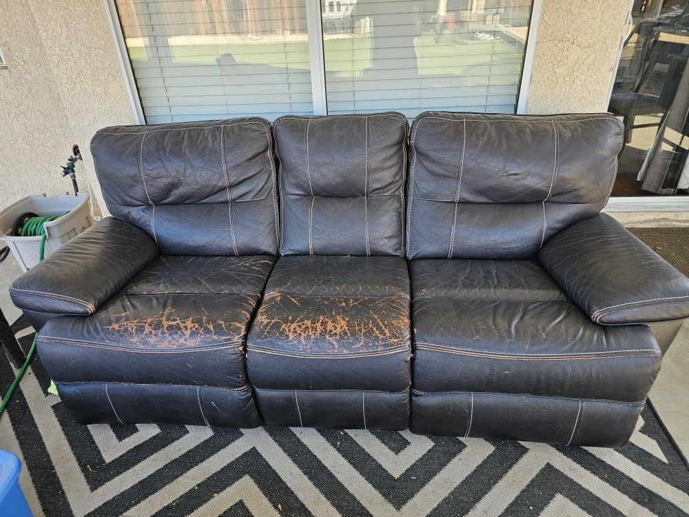Free Sofa