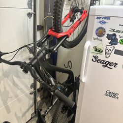 2024 GT Sensor Comp  Mountain Bike - XL