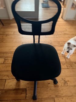 Black Mesh Office Chair with Wheels