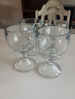 Set of 4 Clear Glass Footed Goblets