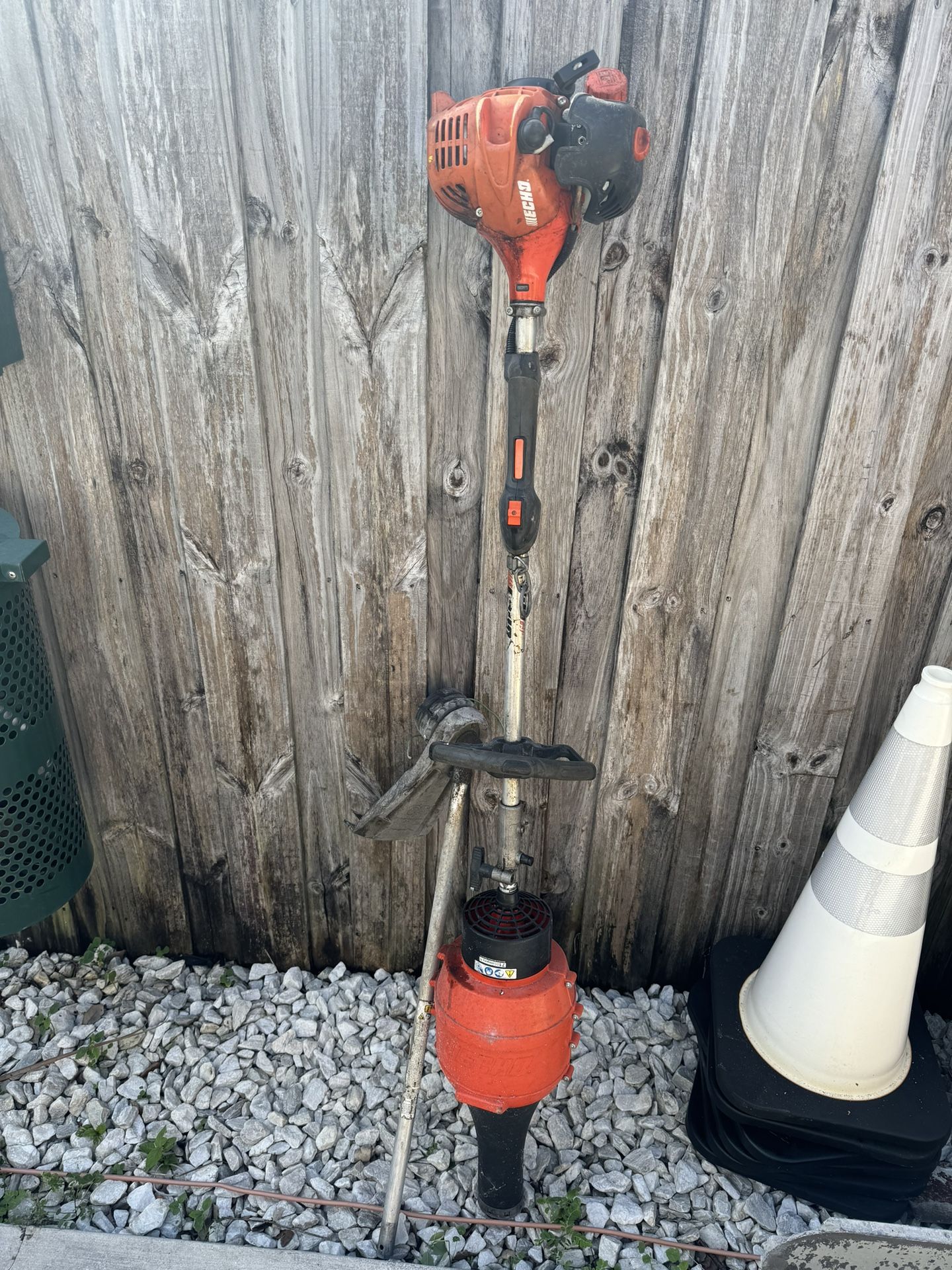 Echo Leaf Blower And Weed-eater
