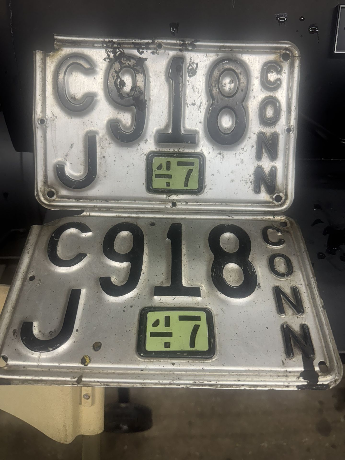 1947 & 1958 Connecticut License Plates In Good Condition