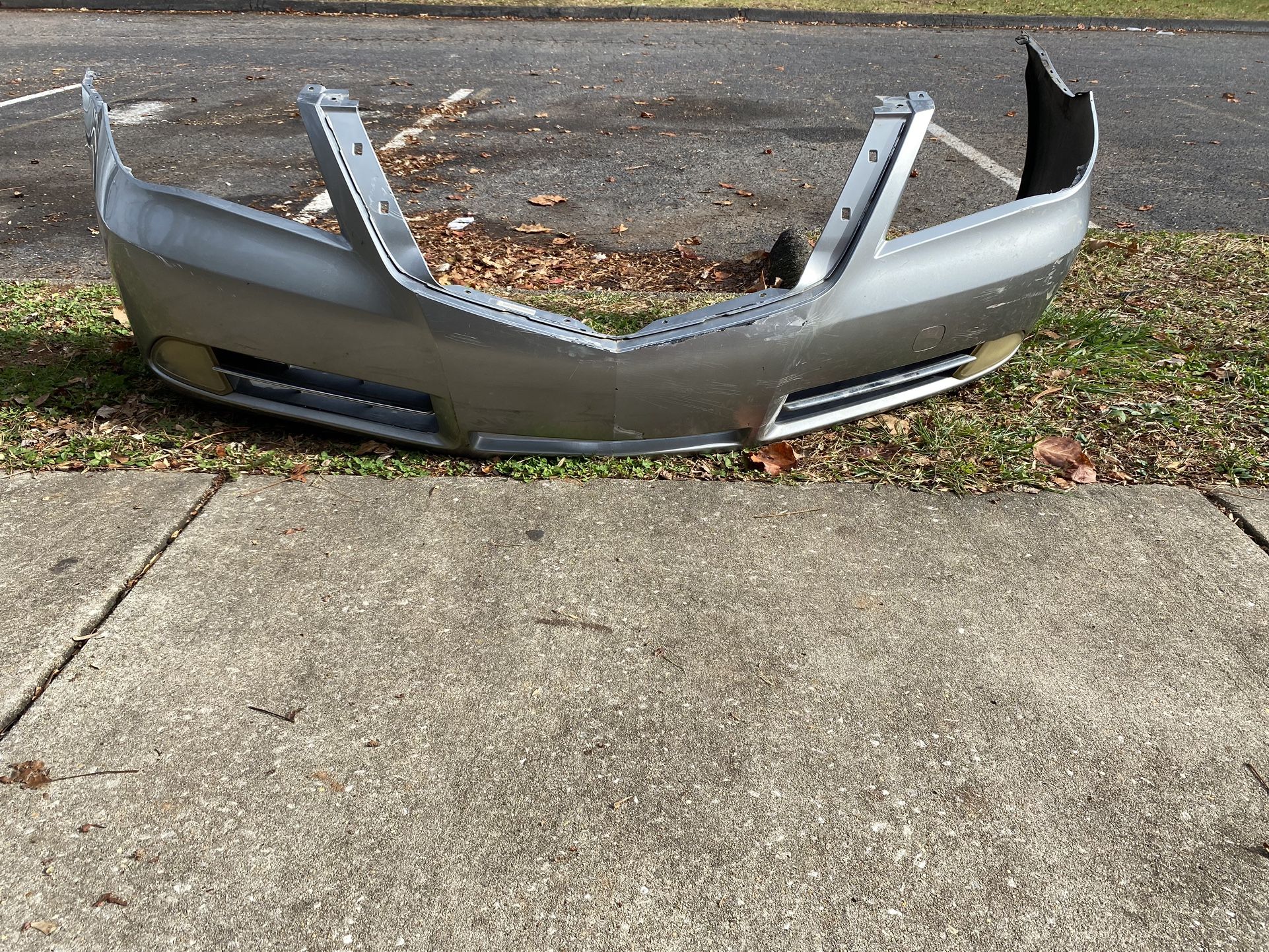 Acura Rl Front bumper W/ Fog Lights 05-08