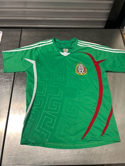 Mexico Soccer Jersey size L /shorts size large Kit FIFA Chivas soccer world cup