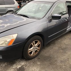 ACCORD LEFT FRONT DOOR