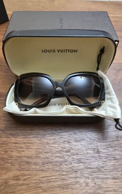 Louis Vuitton Black Oversized Sunglasses