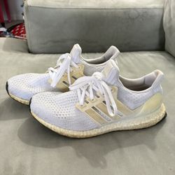 Adidas Ultra Boost DNA Size 11