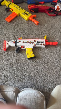 White Nerf Fortnite Scar