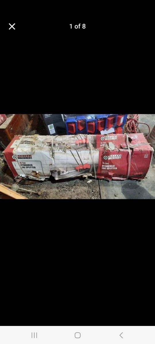 Central Machinery 10 Ton Hydraulic Log Splitter