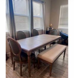 World market Dining Table with chairs