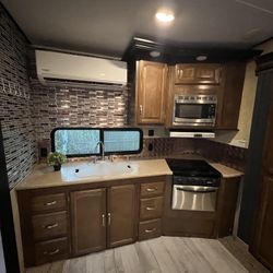 2016 SALEM HEMISPHERE 34FT