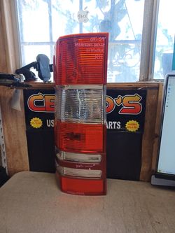 07 09 Mercedes Benz Sprinter RH Tail Light Taiwan