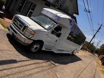 Ford E-450