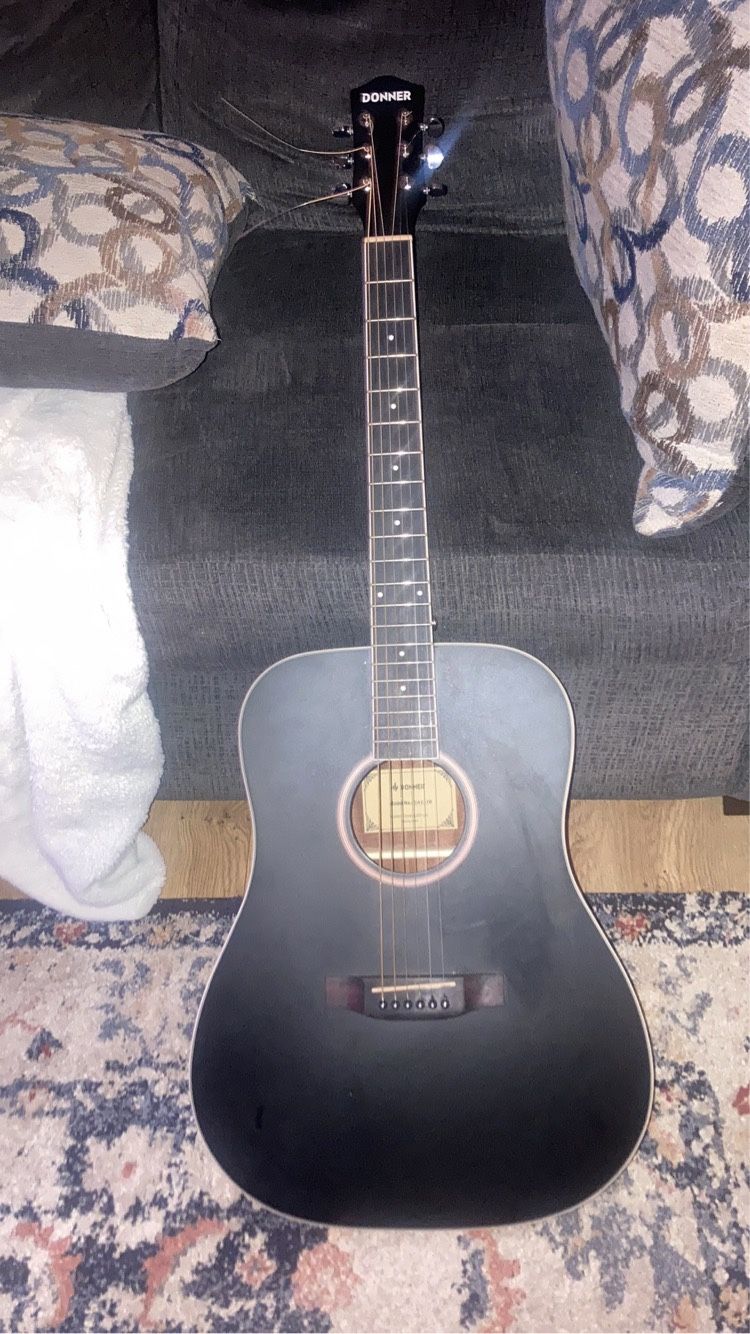 Acoustic Guitar 