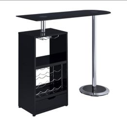 Mini bar and stools
