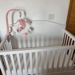 Baby Crib With Mattress 