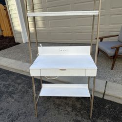 Fluted White Desk w Shelves