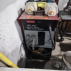 Dayton 225 Amp  Welding 