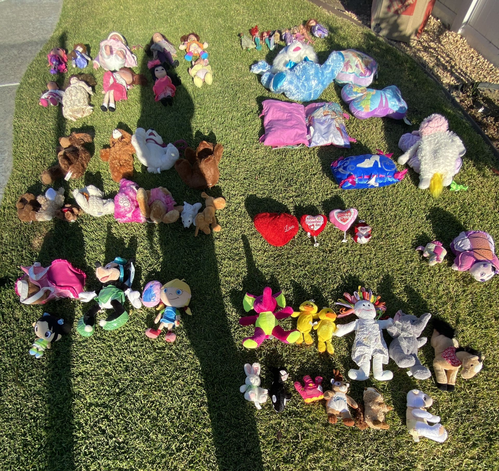 LALALOOPSY, ITS A SMALL WORLD DOLL, BARBIES, DISNEY CHARACTER STUFFED ANIMALS AND MANY OTHER MISC STUFFED ANIMALS AND DOLLS