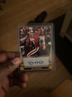 Joe Montana Leaf Autographed Football Card