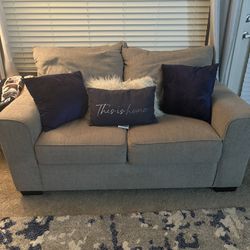Couch & Loveseat 