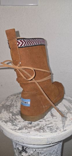Burner TOMS  suede leather size 6.5
